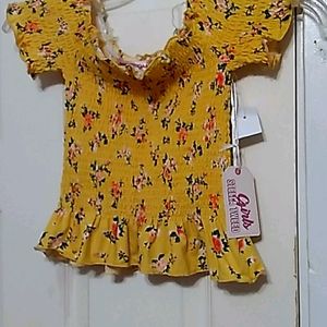 Off shoulder stretchy Brand New top